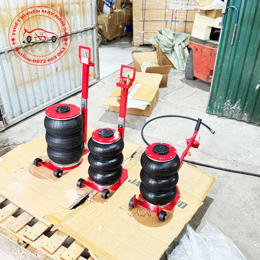 Kích Bóng Hơi 3 Tầng Tusaki Https://Xuongthietbi.com/Wp-Content/Uploads/2025/11/Kich-Bong-Hoi-Nang-Gam-O-To-3-Tang-Tusaki.jpg
